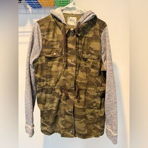 Camouflage Hooded Jacket with Gray Sleeves